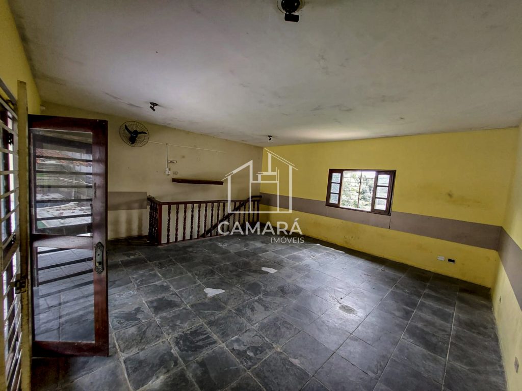 Alugo ou Vendo Casa em Aldeia com 12 quartos